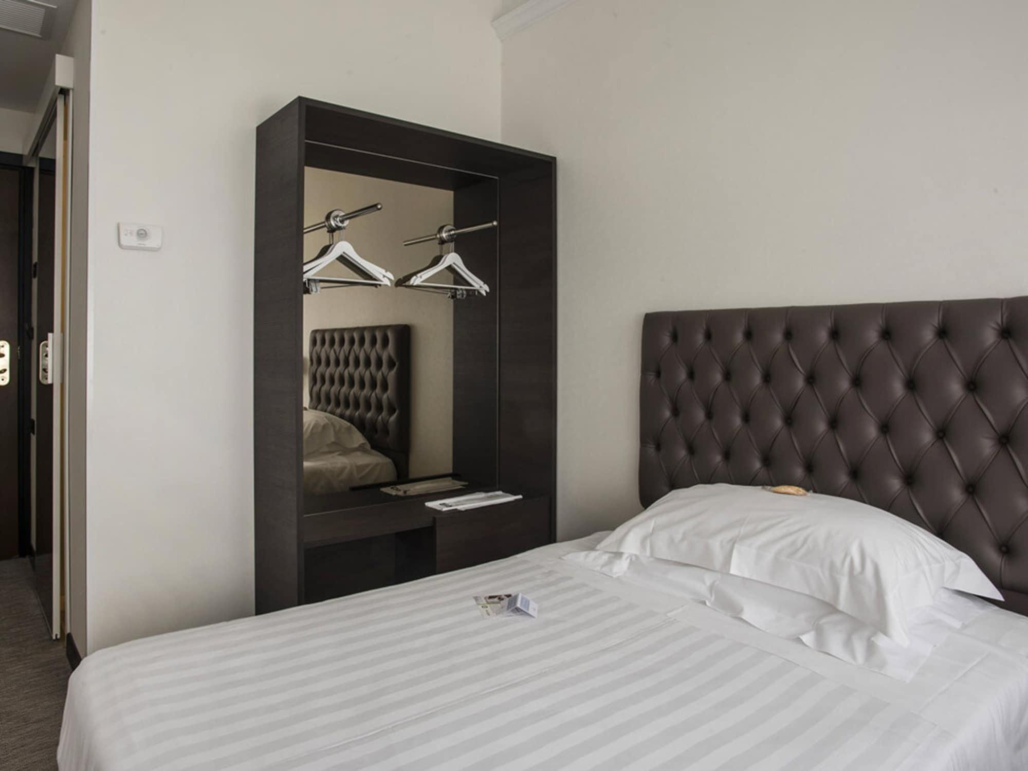 Hotel Plaza Pescara Kültér fotó