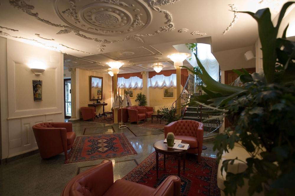 Hotel Plaza Pescara Kültér fotó