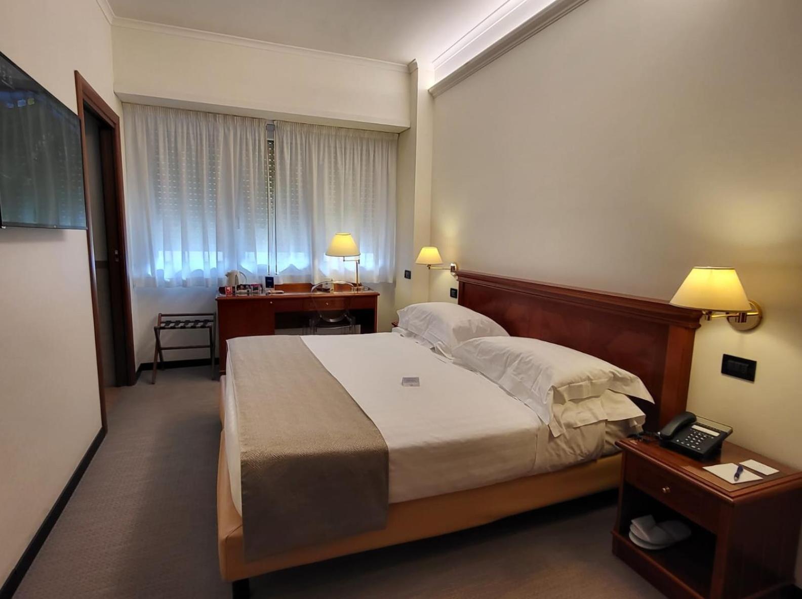 Hotel Plaza Pescara Kültér fotó